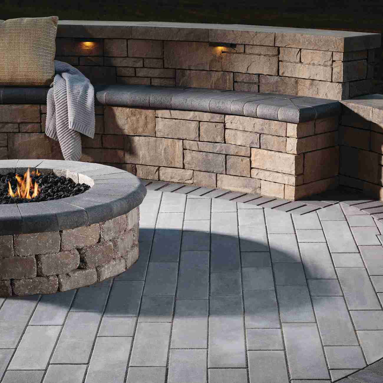 Outdoor lighting accent installation Jacksonville FL